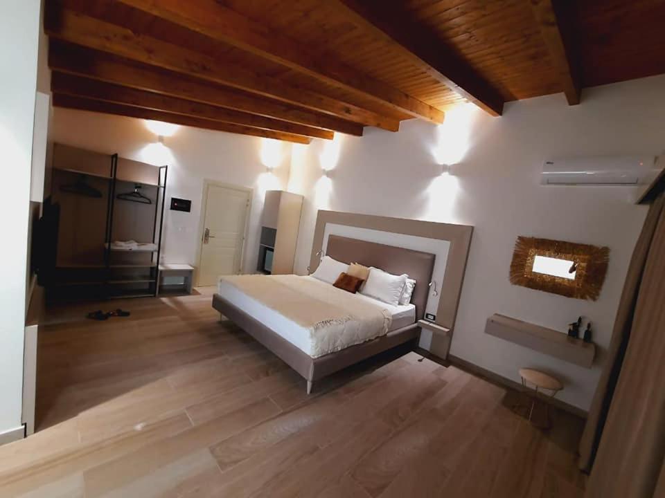 Hotel Relax Dhermi Exterior photo
