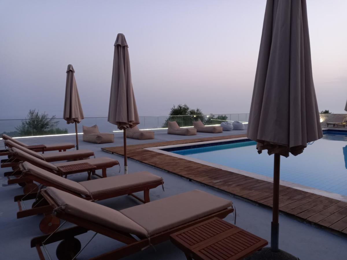 Hotel Relax Dhermi Exterior photo