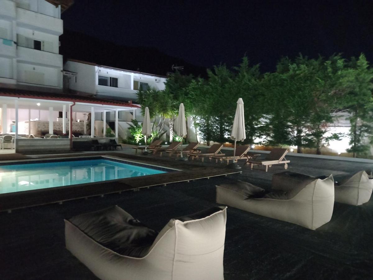 Hotel Relax Dhermi Exterior photo