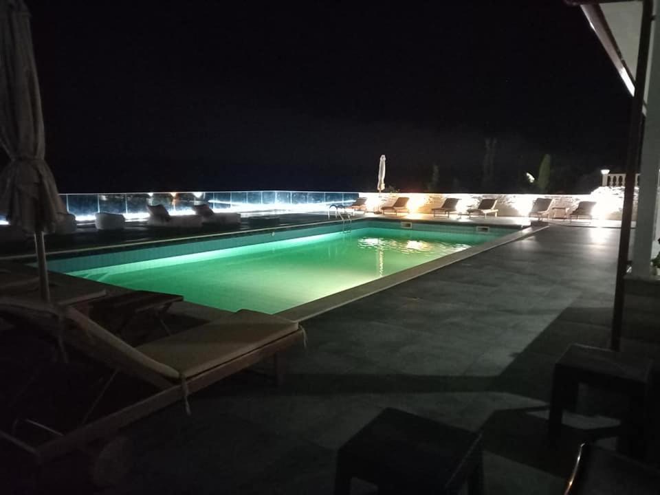 Hotel Relax Dhermi Exterior photo