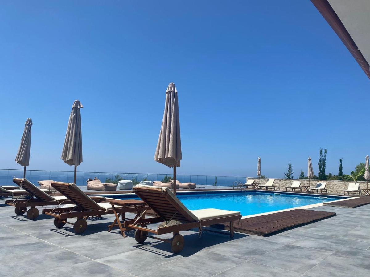 Hotel Relax Dhermi Exterior photo