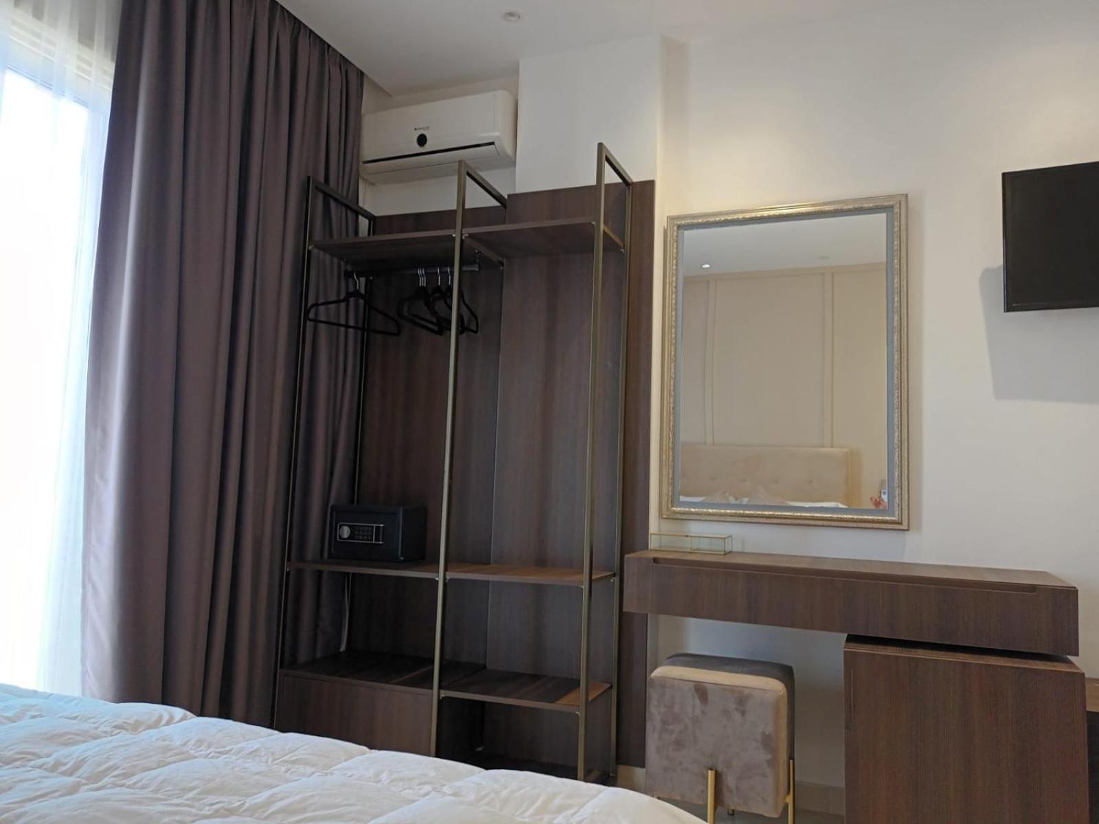 Hotel Relax Dhermi Exterior photo