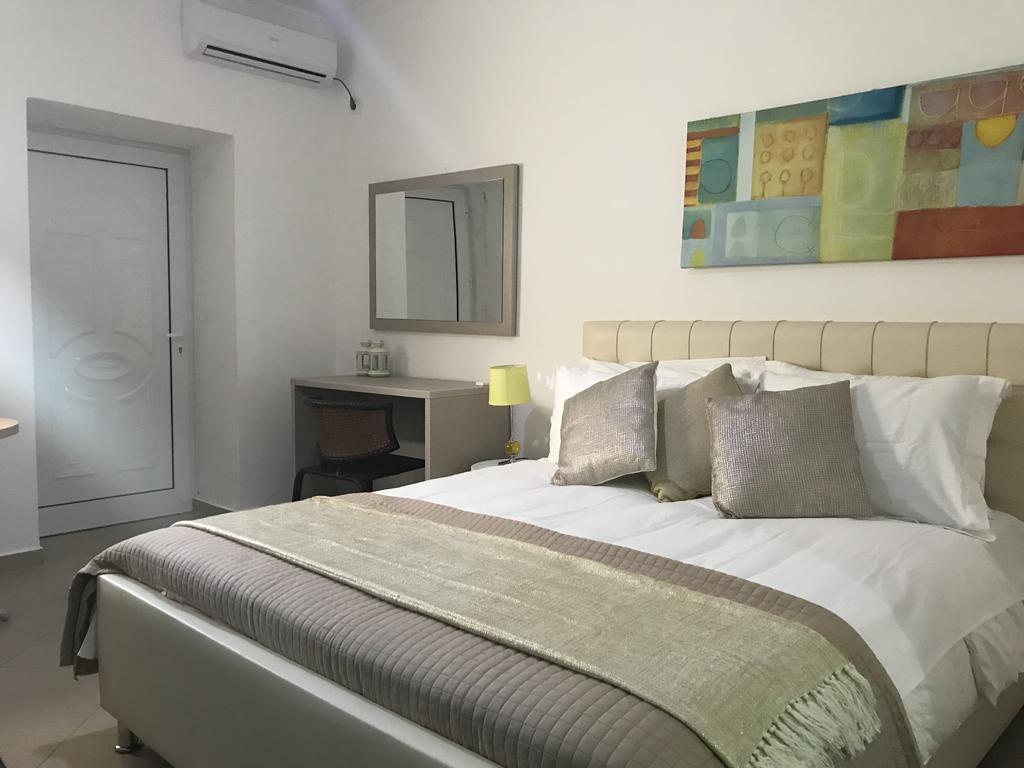 Hotel Relax Dhermi Room photo
